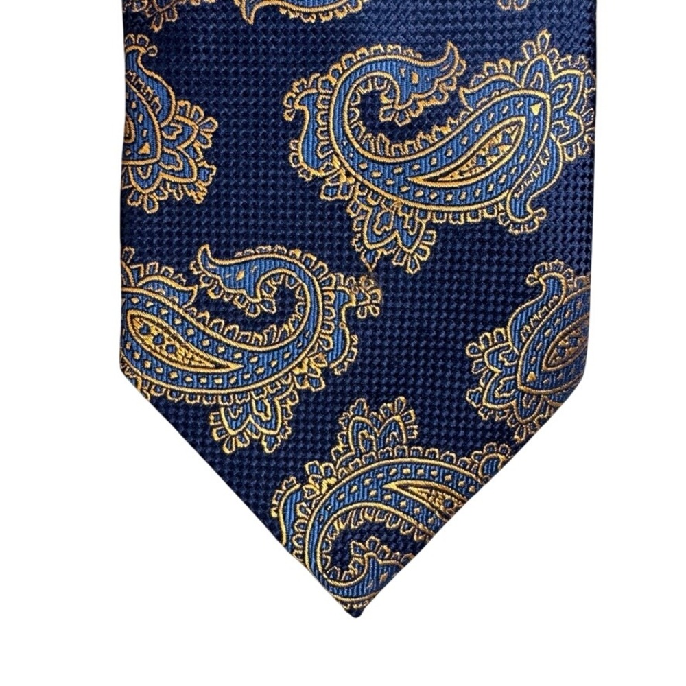 CM Gold Series Navy Blue Paisley Silk Necktie Handmade Italian Design 59 Inch